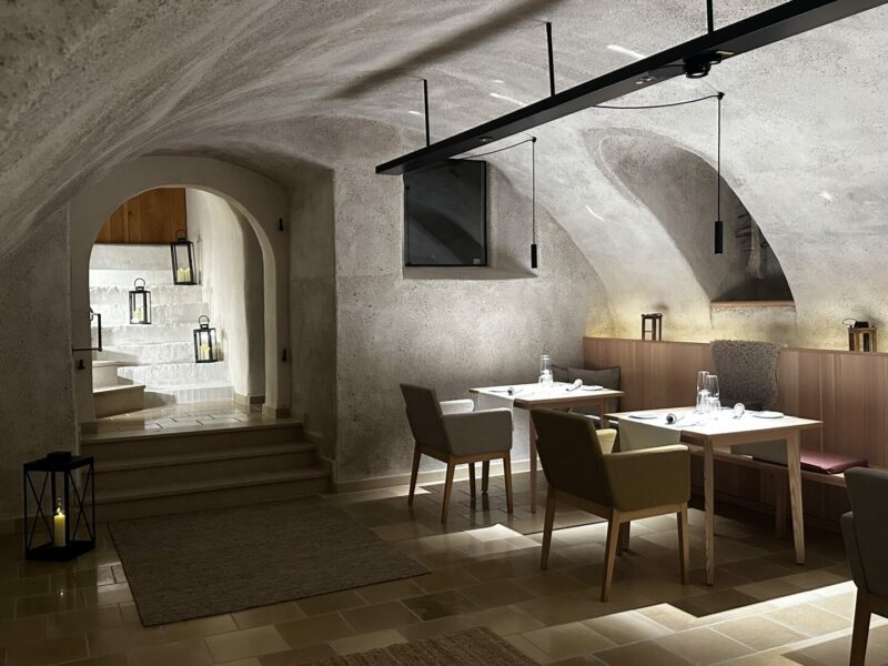 Acht Reiter Restaurant Oettingen (7) Acht Reiter Restaurant Oettingen (7)