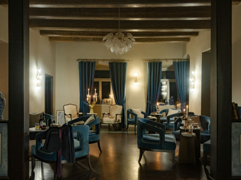 Bar Crescendo 3